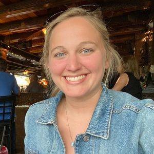 Meet your Posher, Brianne